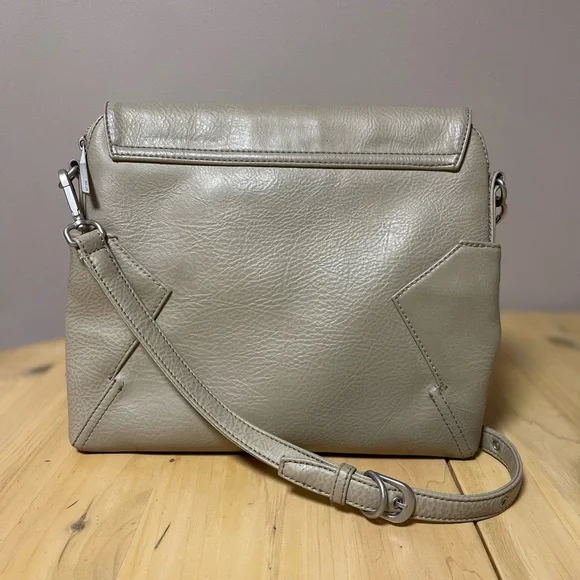 𝐌𝐚𝐭𝐭 & 𝐍𝐚𝐭 𝐏𝐮𝐫𝐬𝐞 - Picture 4 of 4